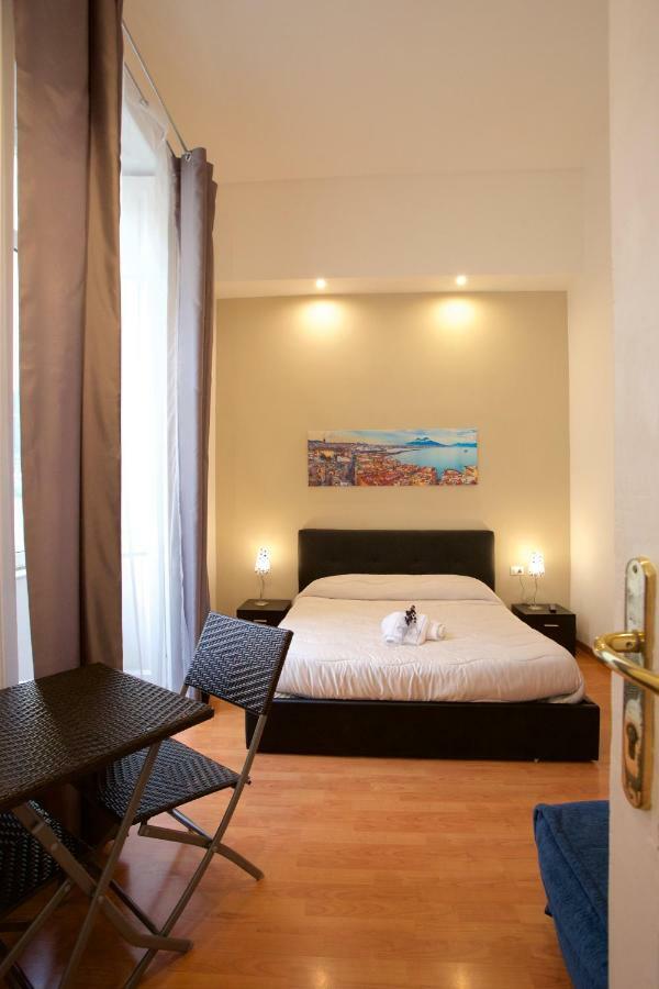 Metronapoli Bed & Breakfast エクステリア 写真