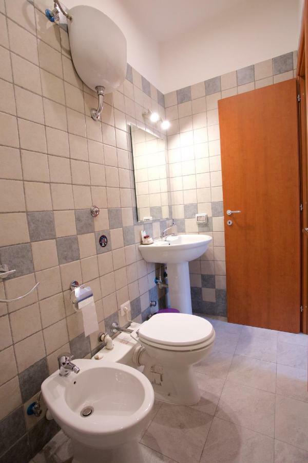 Metronapoli Bed & Breakfast エクステリア 写真